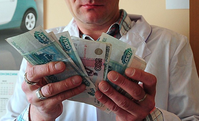 Повысят ли зарплату врачам в 2019 году в России: последние новости